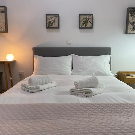 Mosaic Art Apartment In Plaka Атина Екстериор снимка