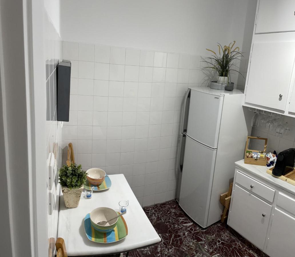 Mosaic Art Apartment In Plaka Атина Екстериор снимка