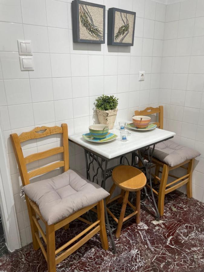 Mosaic Art Apartment In Plaka Атина Екстериор снимка